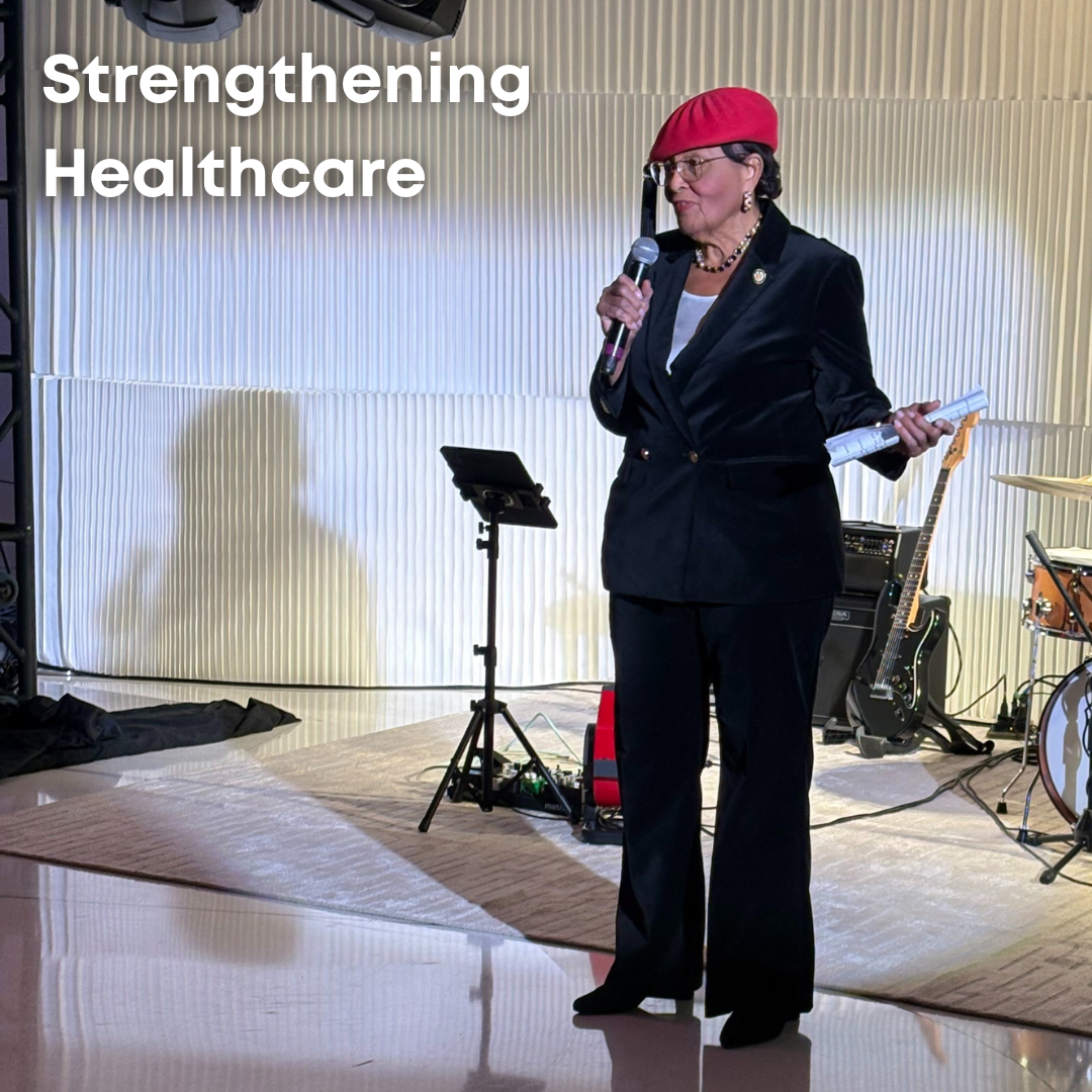 Rep. Adams speaks at the Siemens Healthineers Experience Center grand opening.